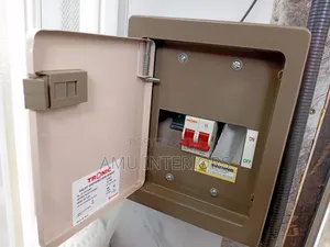 Tronic 6-Way Consumer Unit with 100A Isolator