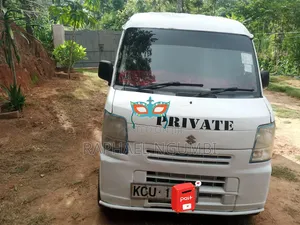Suzuki Every 2012 Nyeupe