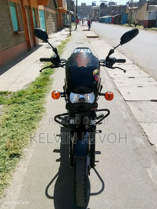 Bajaj Boxer 125 2025 - 1
