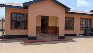 2 Bedroom Bungalow for Rent in 87 Kinoo
