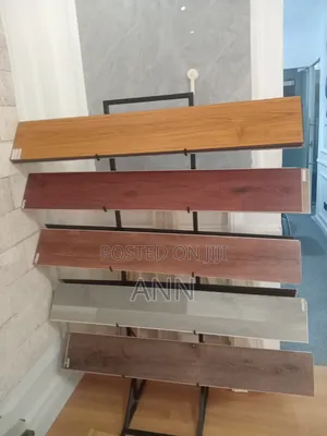 SPC Flooring - Haipiti Maji na Ni Imara