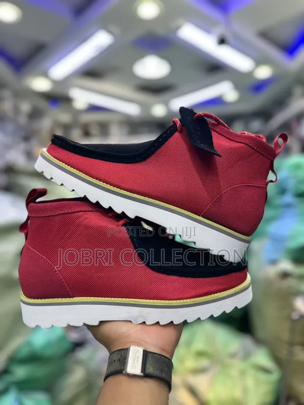 Clarks Wallabies High Red Black Sneakers - 1
