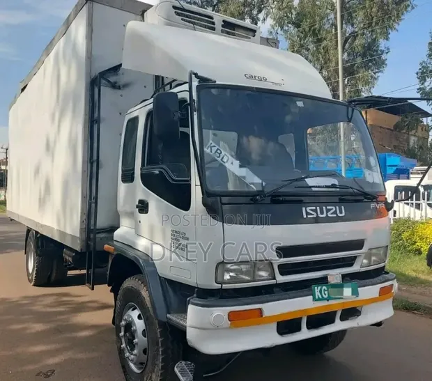 Isuzu FVR23 Refrigerator Truck 2008 - 1