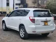 Toyota Vanguard 2010 White - 5
