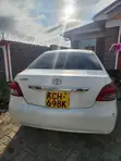 Toyota Belta 2009 Silver - 3