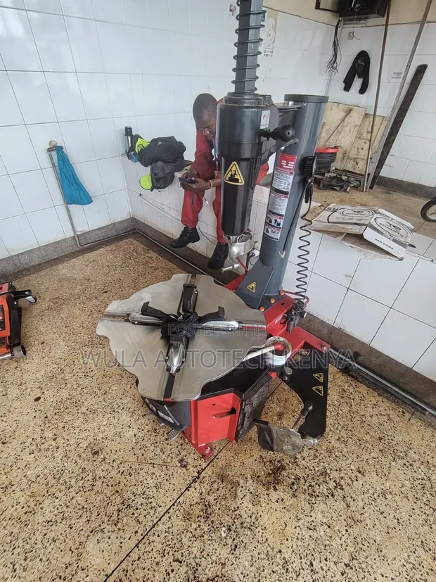 Sunshine STC-768 Automatic Tyre Changer - 1
