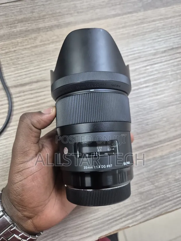 Sigma 30mm F/1.4 DC DN Contemporary Lens (Canon EF-M) - 1