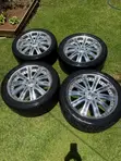 Toyota Land Cruiser V8 22-Inch Rims with Tyres (Japan) - 4