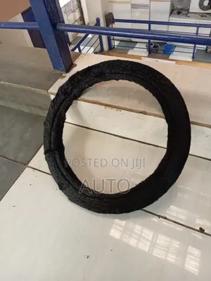 Kifuniko cha Steering Wheel Cheusi chenye Manyoya