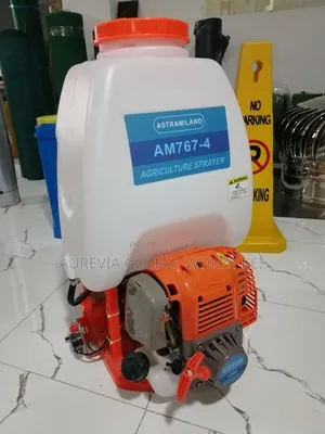 Kiunyunyuzia Kilimo chenye Injini ya Petroli