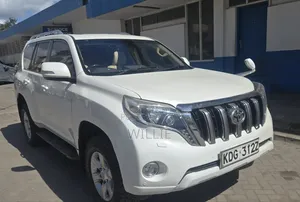 Toyota Land Cruiser Prado 2015 White 7-Seater