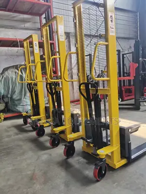 Manual Hydraulic Stacker for Industrial Use