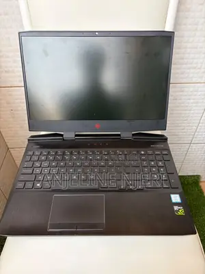 Laptop HP Omen 15 - Intel Core i7, 32GB RAM, 1TB SSD