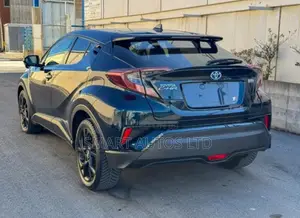 Toyota C-HR Hybrid 2019