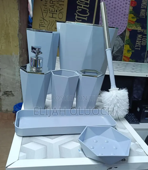 Diamond Shaped 7pc Bathroom Set - 1