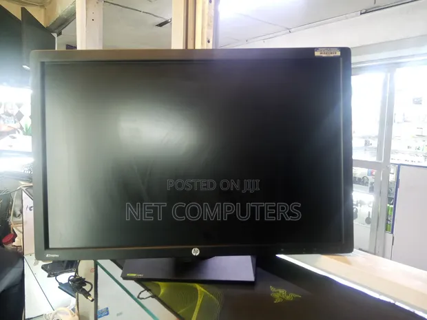 HP Z24i 24-inch Refurbished Monitor - 1