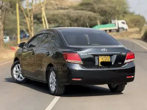 Toyota Allion 2017 Nyeusi