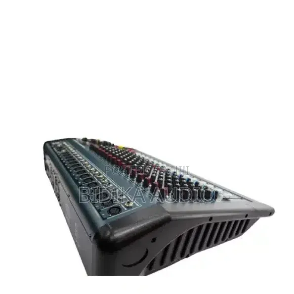 Mackie ProFX16v3 16-Channel USB Mixer - 1