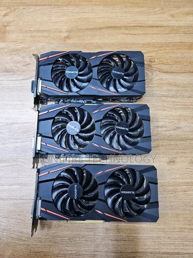 Gigabyte AMD RX 580 Graphics Card 8GB GDDR5 - 1