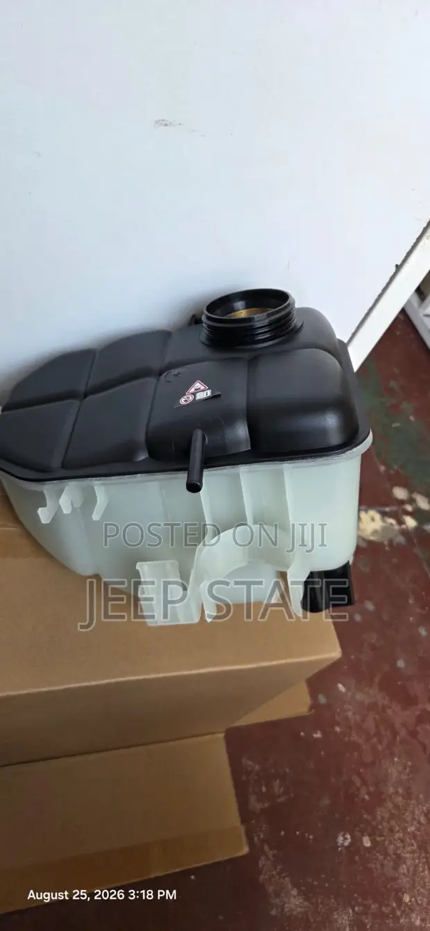 Mercedes-Benz Coolant Expansion Tank W203/A209 - 1