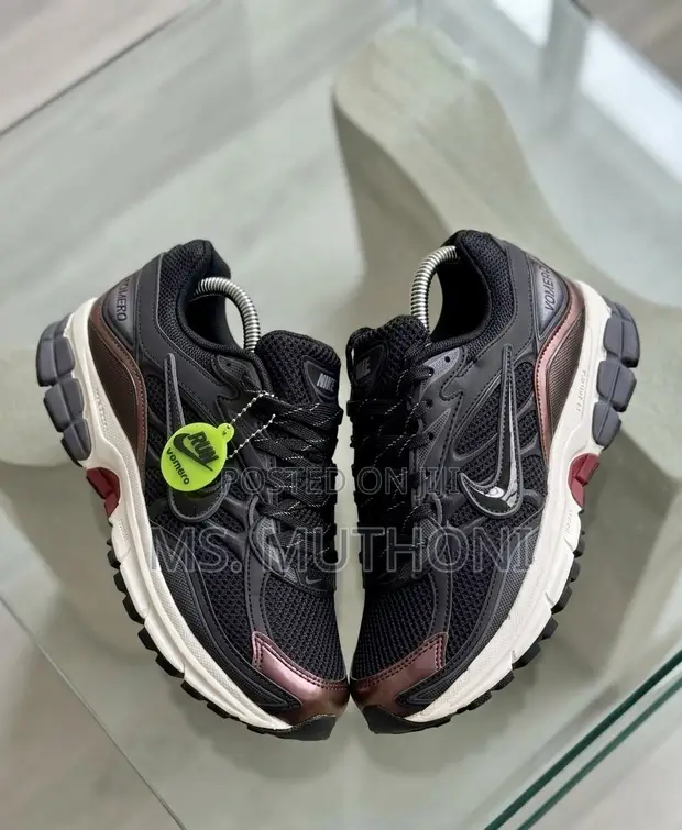 Nike Zoom Vomero 5 "V2K Run" - Size 38-45 - 1