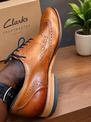 Clarks Men's Brown Leather Brogues - Size 10.5