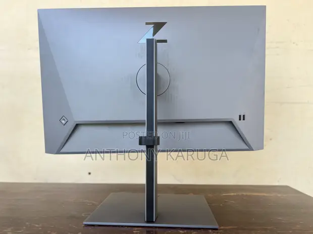 HP Z24U G3 24-inch USB-C Monitor - 1