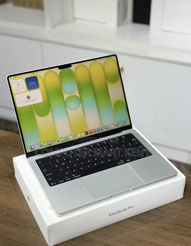 Apple MacBook Pro 14" M5 Pro 16GB RAM 512GB SSD - 1