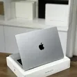 Apple MacBook Pro 14" M5 Pro 16GB RAM 512GB SSD - 4