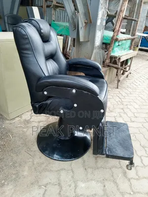 Premium Salon Shaving Chair - Brand New