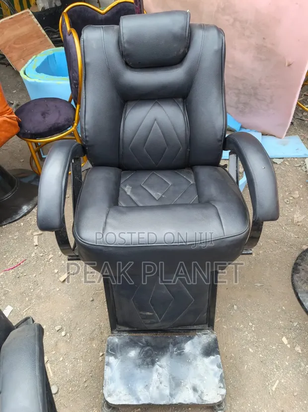 Modern Barber Shaving Chair - Brand New - 1