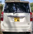 Toyota Noah 2012 White - 5