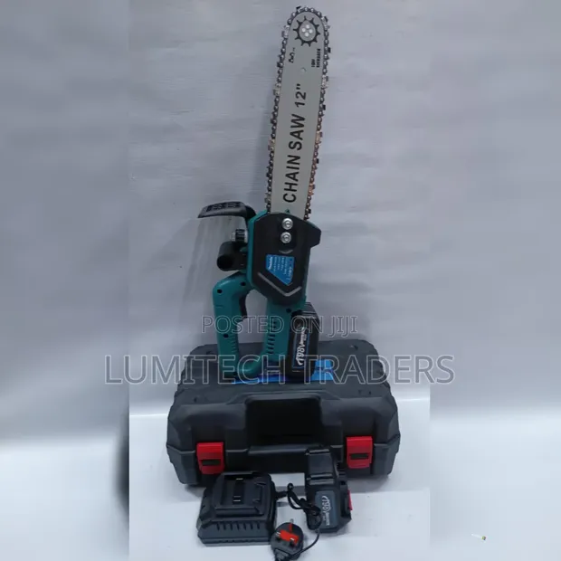 Makita 12" Cordless Chainsaw (198V) - 1