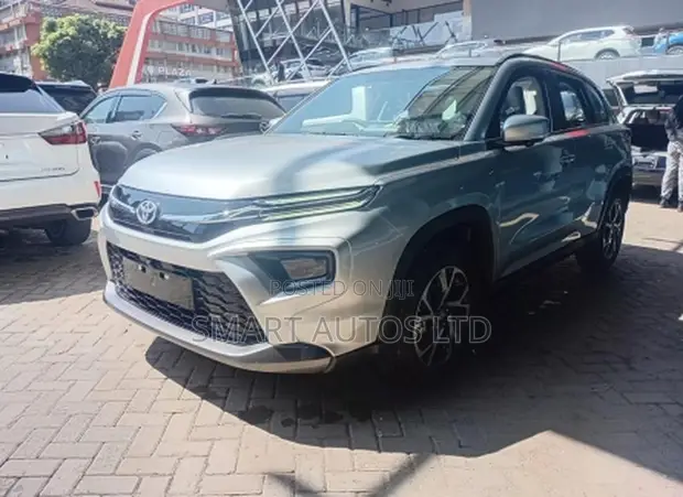 Toyota Urban Cruiser 2025 Silver - 1