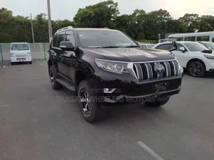 Toyota Land Cruiser Prado TX 2021 Nyeusi