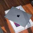 Apple MacBook Pro 14" M1 Pro, 16GB RAM, 512GB SSD - 4