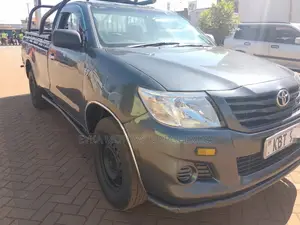 Toyota Hilux Vigo 2012 Gray