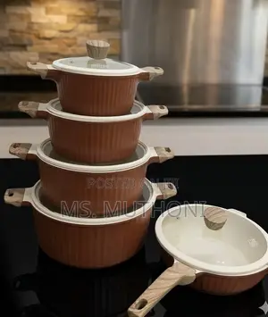 UAKEEN Ribbed Non-Stick Cookware Pots with Glass Lids & Wood-Look Handles