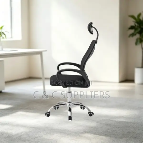 Swivel Mesh Headrest Boardroom Chair - 1