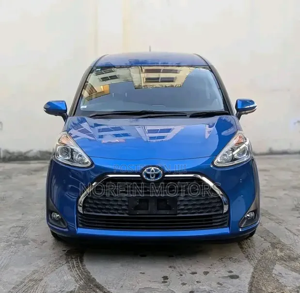 Toyota Sienta 2020 Blue - 1