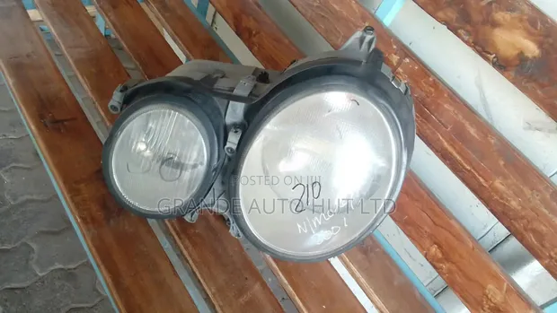 Mercedes-Benz W210 Headlights (Used) - 1