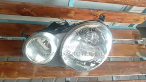VW Polo 9N Headlights