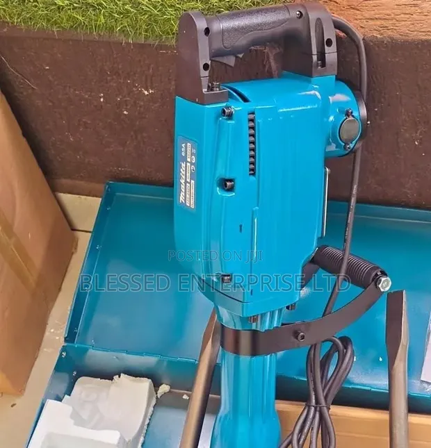 2600W Heavy Duty Makita Demolisher Jack Hammer - 1