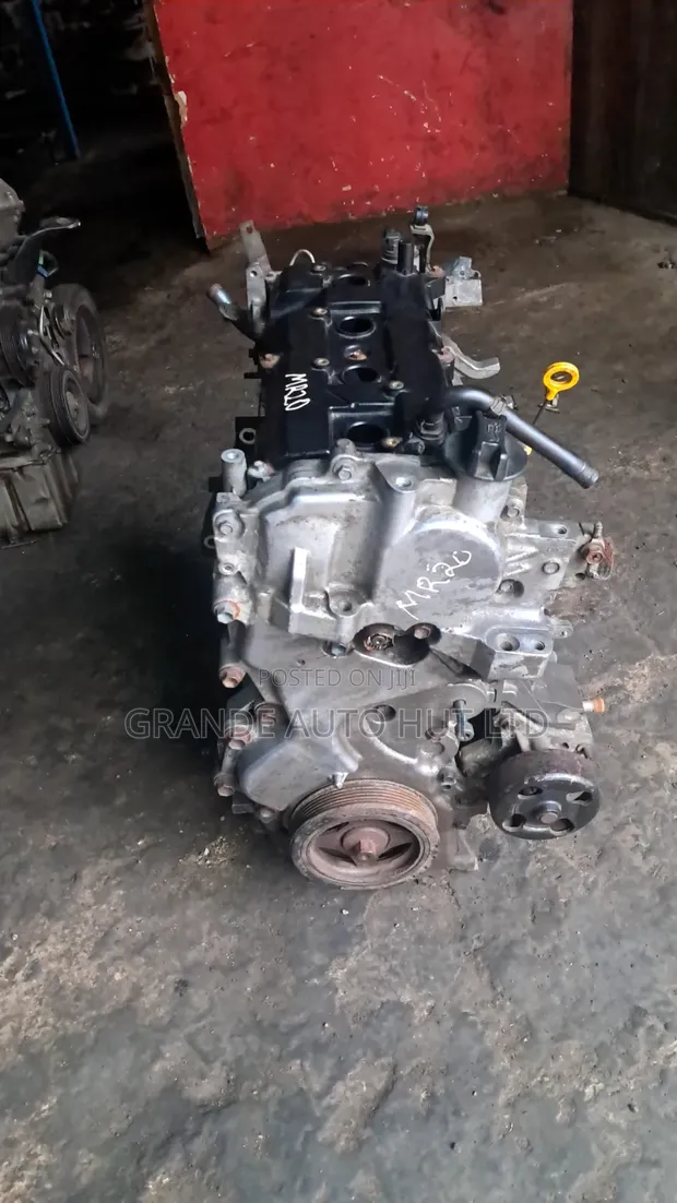 Nissan X-Trail MR20 Engine Assembly - 1