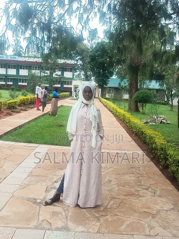 Sales & Telemarketing CV - Salma - 1