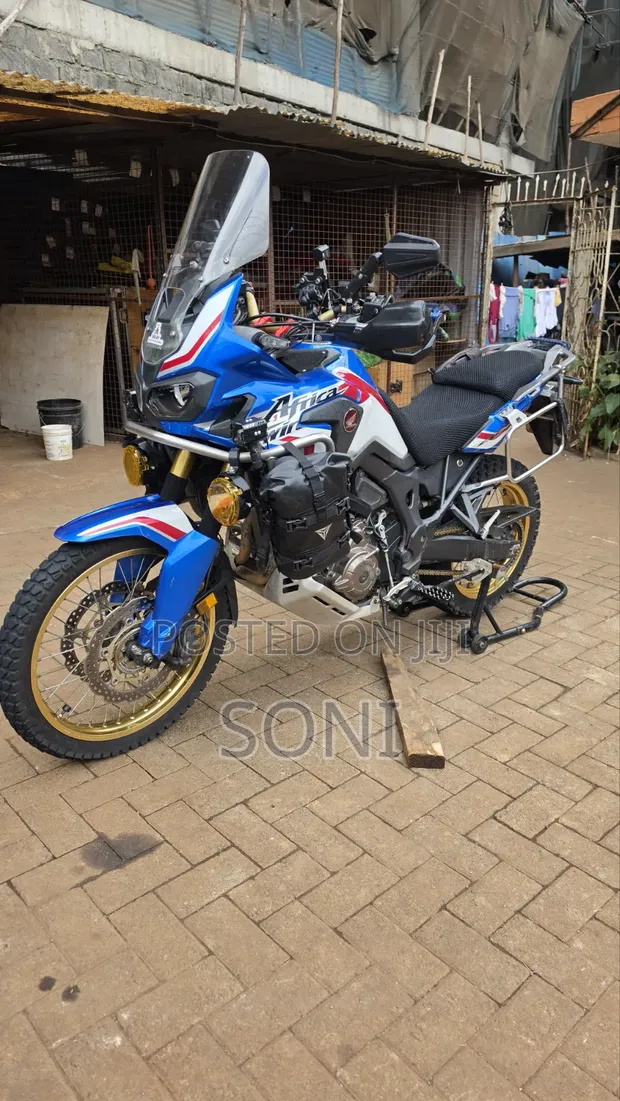 2019 Honda Africa Twin CRF1000L - 1