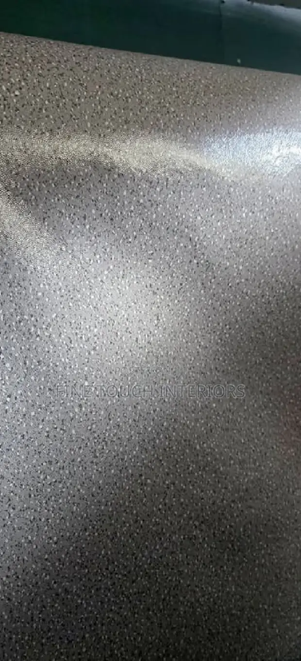 Wood-Look Vinyl Carpets for Offices - 1