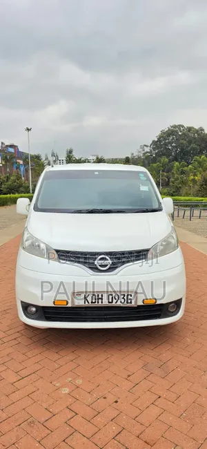 Nissan NV200 2015 Van ya Mizigo