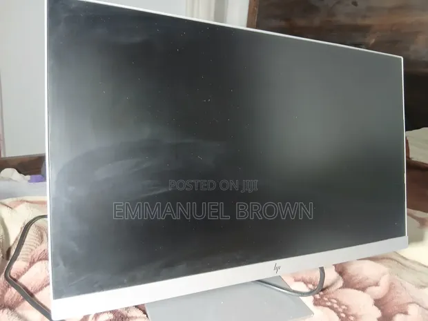 HP E223 Frameless Monitor 22" - 1