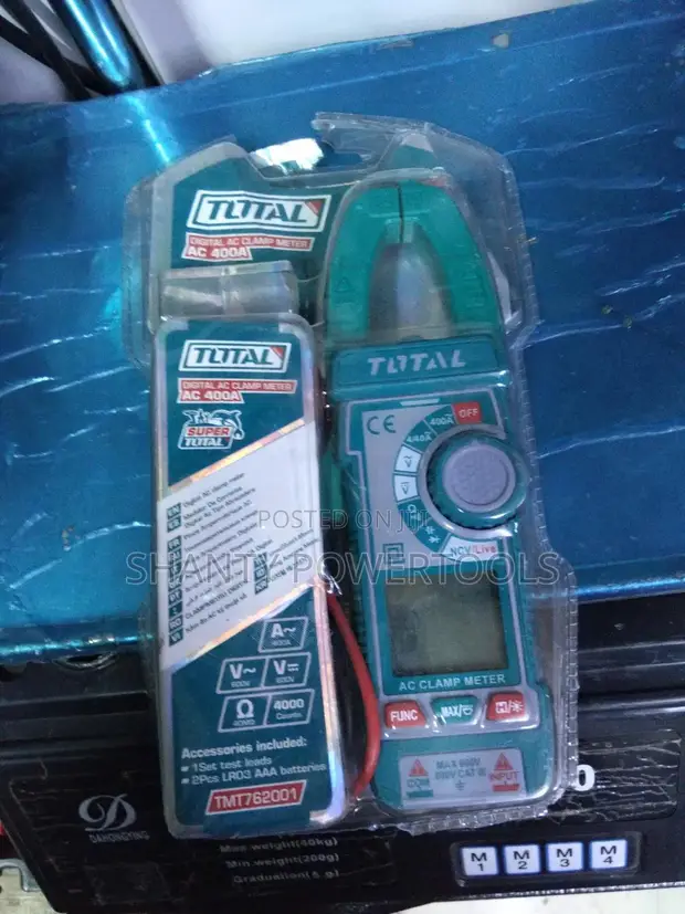 Total Tools Digital AC Clamp Meter 400A - 1